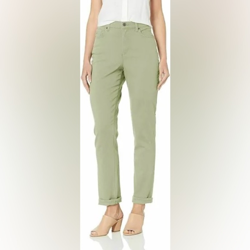 Gloria Vanderbilt Amanda style stretch size 8 jean